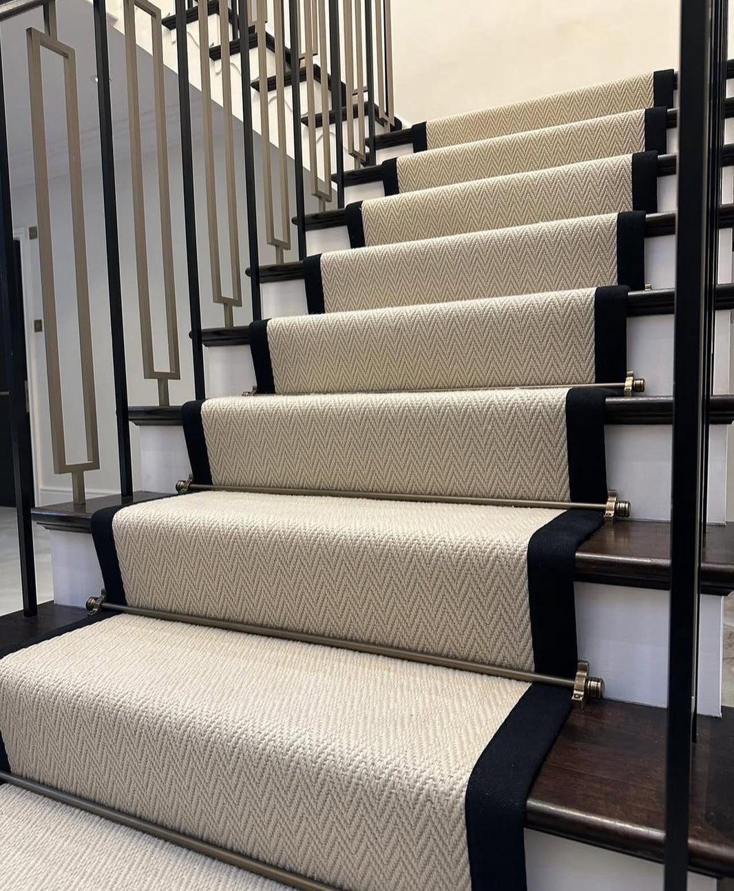 Pre-Made Stair Runners in the UK,Stylish, Durable & DIY-Friendly
