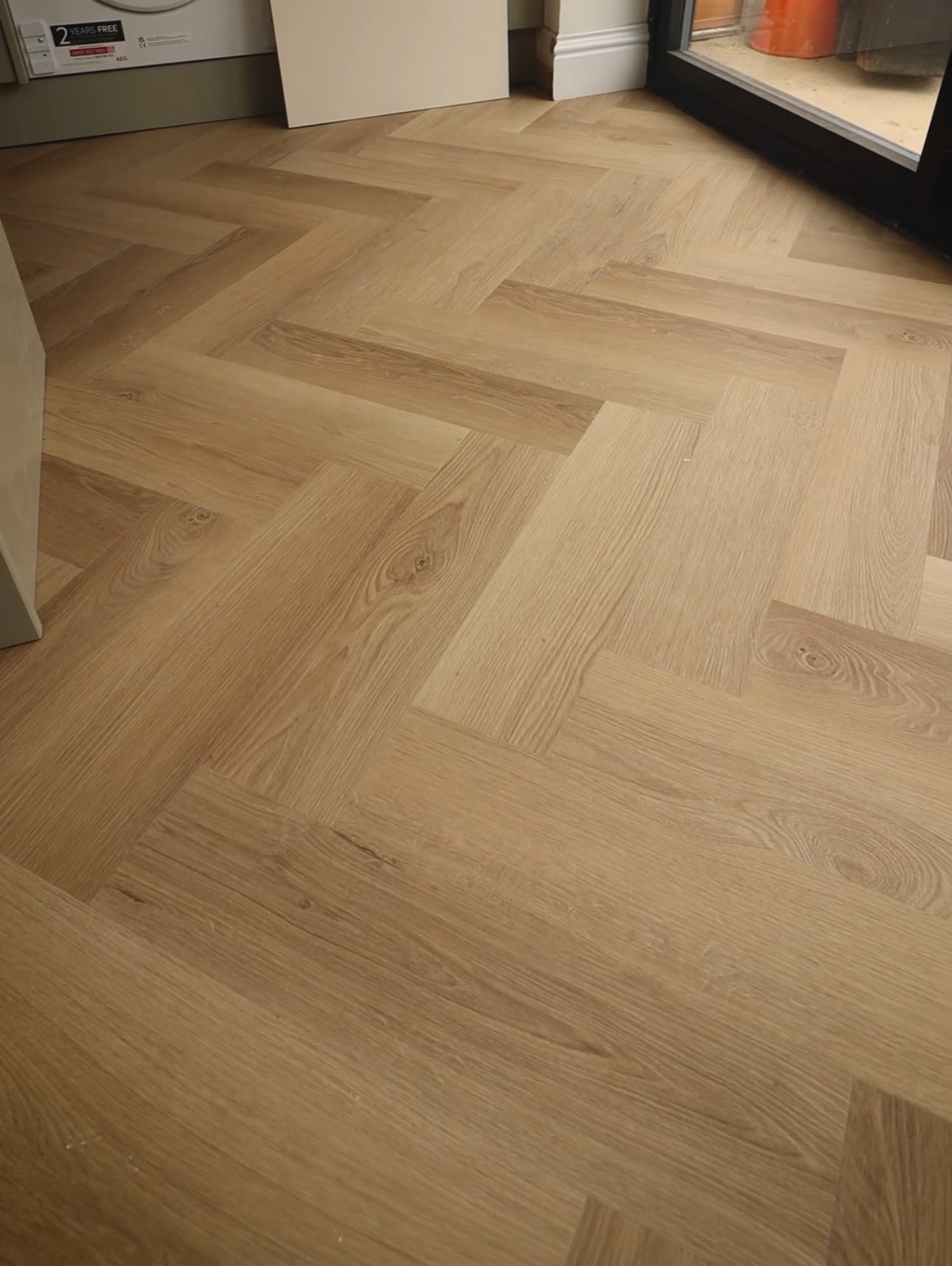 Classic Oak Herringbone